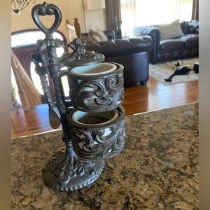 Gg collection  salt and pepper